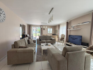  Maison  vendre 6 pices 145 m