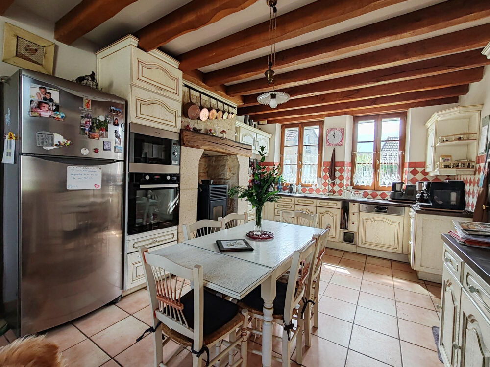 Vente Maison MAISON FAMILIALE AVEC DEPENDANCES Crepy en valois