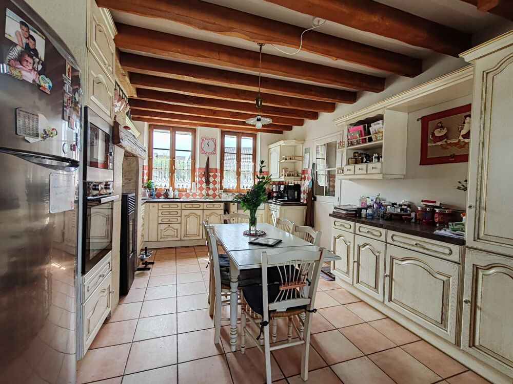 Vente Maison MAISON FAMILIALE AVEC DEPENDANCES Crepy en valois