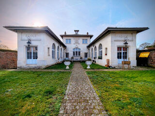  Propri�t�/ch�teau � vendre 15 + pi�ces 470 m�