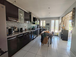  Maison  vendre 6 pices 145 m