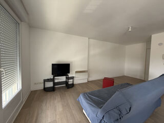  Appartement à louer 1 pièce 38 m²