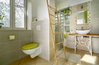  Maison  vendre 7 pices 240 m