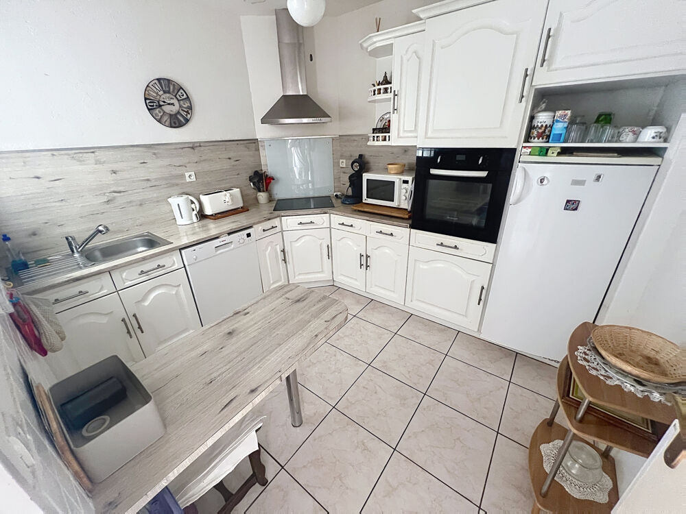 - VILLA 2 FACES 76 M2 HBTS SUR 140 M2 DE TERRAIN - TERRASSE ET GARAGE