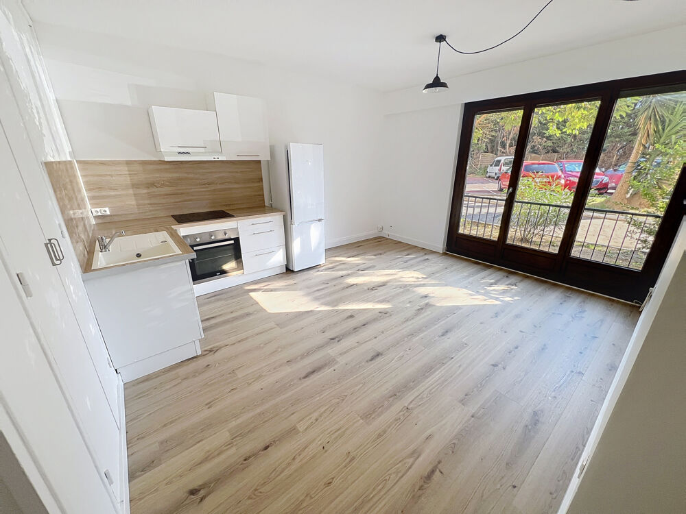APPARTEMENT DE TYPE 2 - 40 M2 - PARKING PRIVATIF- CAVE
