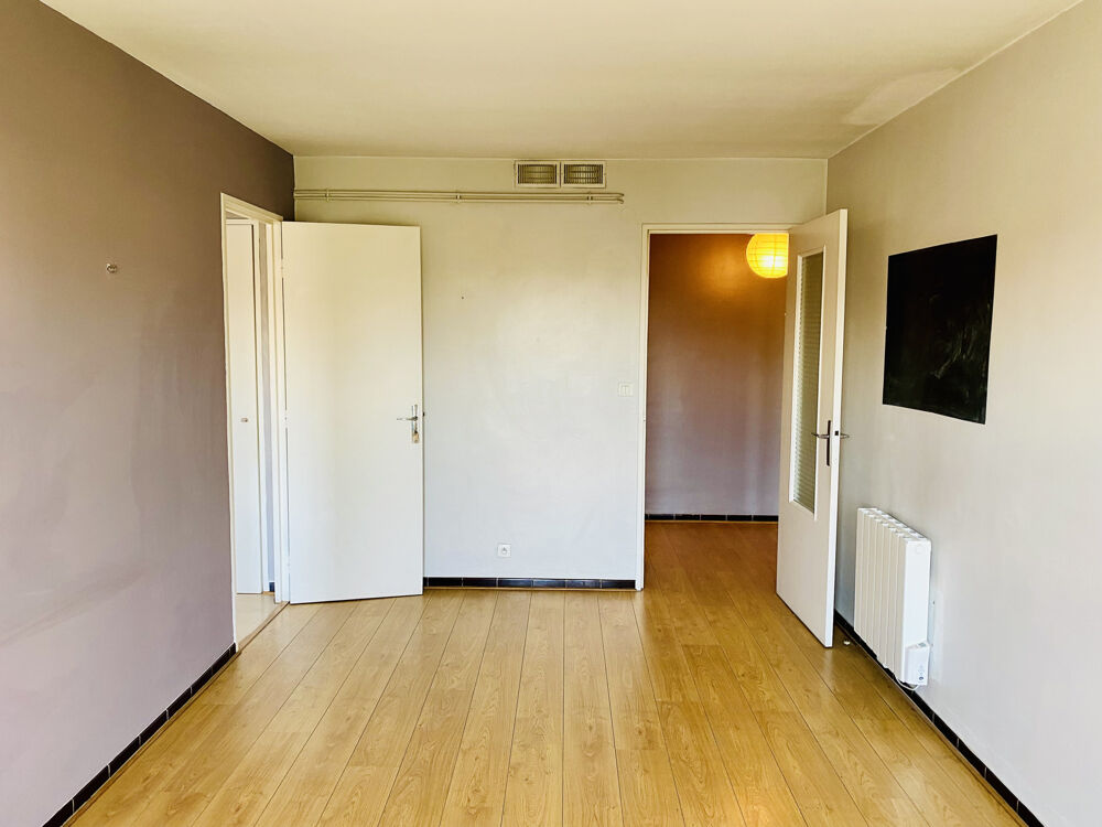 APPARTEMENT DE TYPE 2 - CAVE ET BALCON