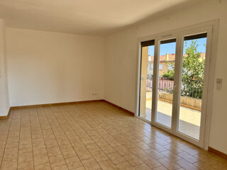  Appartement à louer 4 pièces 99 m²