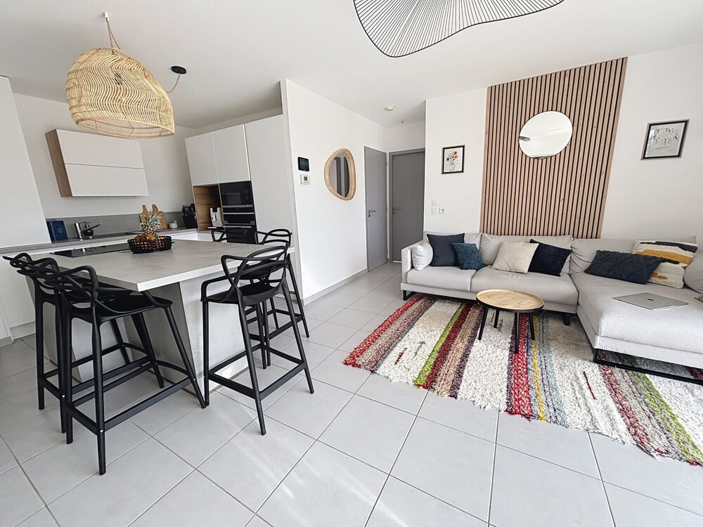 SECTEUR RESIDENTIEL - APPARTEMENT DE TYPE 3 - TERRASSE 23.48 M2 - PARKING PRIVATIF