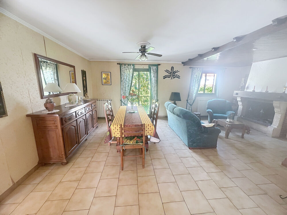 Vente Maison SECTEUR RESIDENTIEL - VILLA 3 FACES 100 M2 HBTS  SUR 483 M2 DE TERRAIN  -  GARAGE ET SOUS SOL 100 M2 Bompas