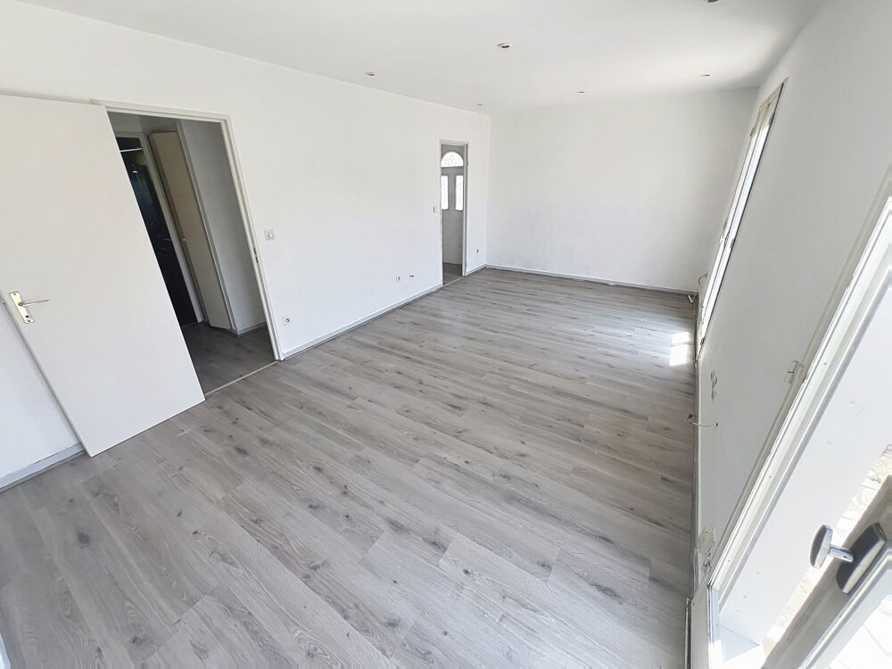 SECTEUR RESIDENTIEL - VILLA 3 FACES 70 M2 HBTS SUR 375 M2 DE TERRAIN -