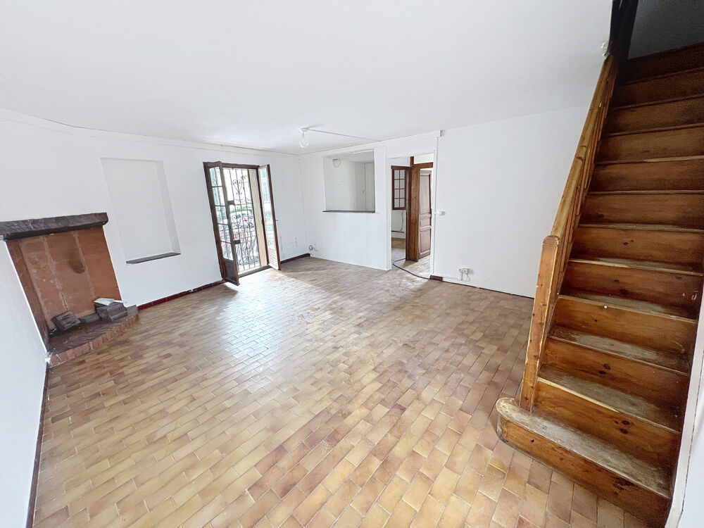 Vente Maison MAISON DE VILLE 95 M2 HBTS SUR 169 M2 DE TERRAIN - 2 GARAGES 59 M2 -TERRASSE -COUR INTERIEURE Perpignan