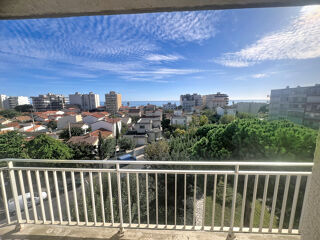 Vente Appartement APPARTEMENT DE TYPE 3 - GARAGE -VUE MER Canet en roussillon