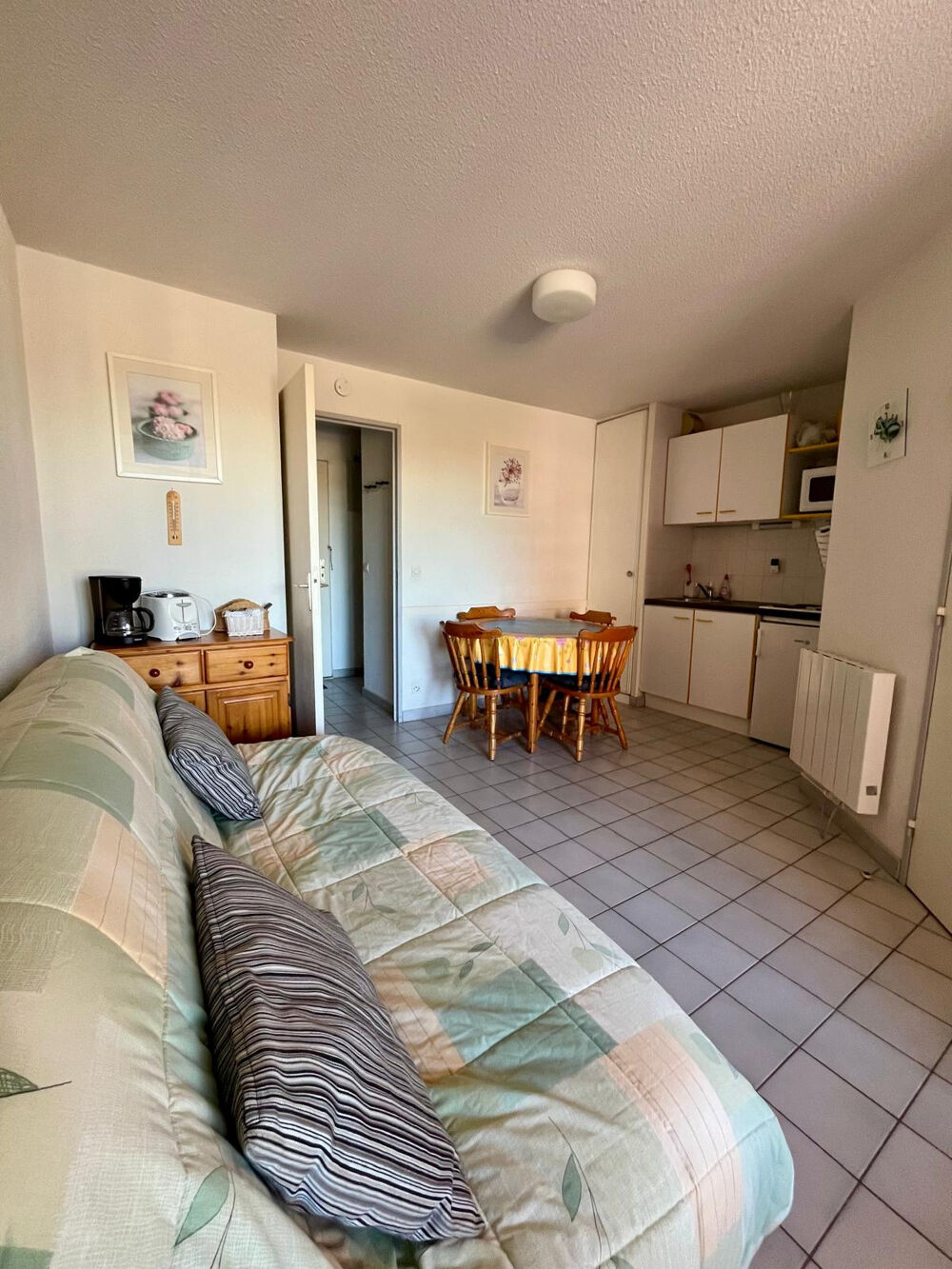 Appartement T2 cabine de 27m2 au 3eme étage avec parking - LE GRAU DU ROI