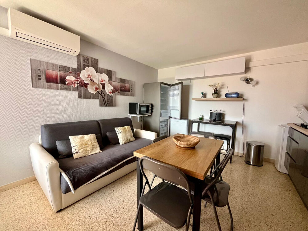 Appartement T2 de 27m2 rénové au 5ème et dernier étage avec parking - RESIDENCE PORT ROYAL GRAU-DU-ROI
