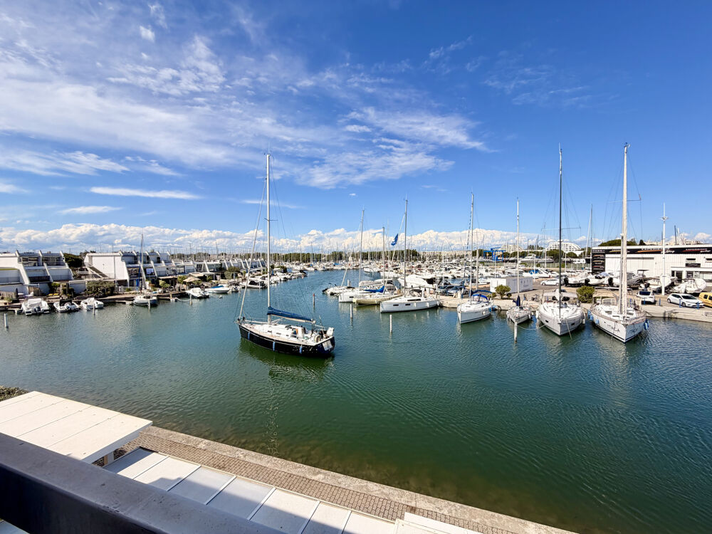 Superbe Marina T3 de 68.89m2 habitables avec appontement et parking - PORT CAMARGUE