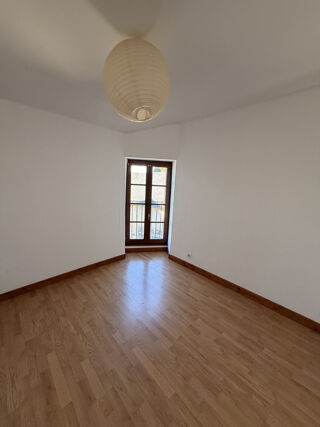  Maison à louer 4 pièces 79 m²