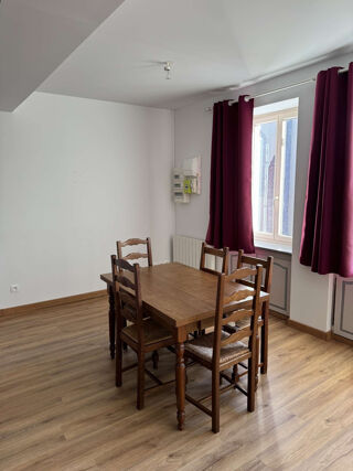 Appartement à louer 3 pièces 65 m²