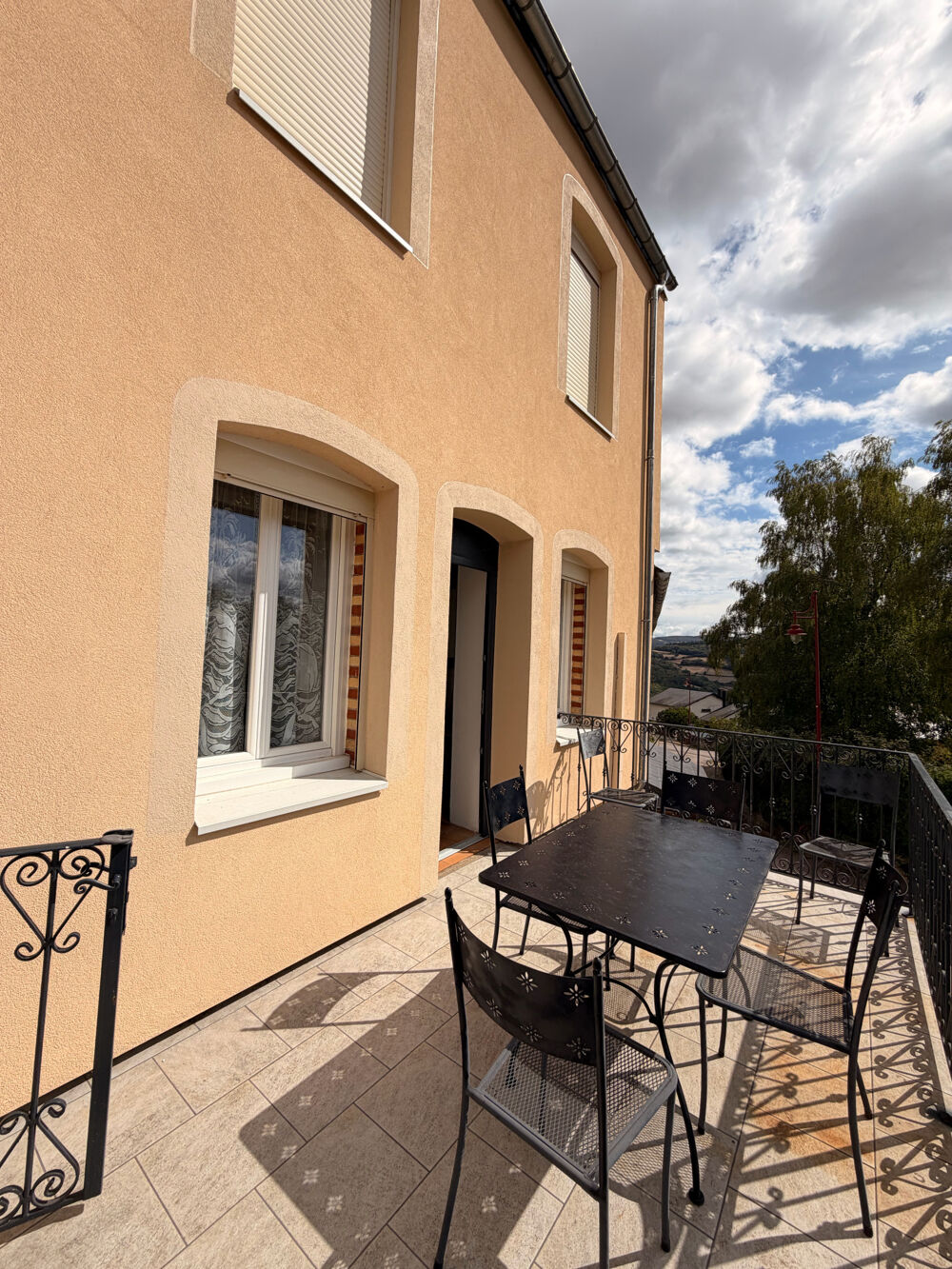 Location Maison Maison T4 meublée à CHATEAU-CHINON Chateau chinon (ville)