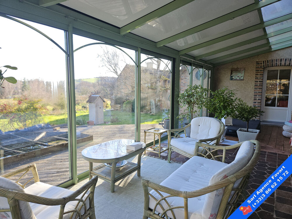 Maison 8 pièces 200 m² · à La Celle St Cyr · 200 m² · 340 000 €
