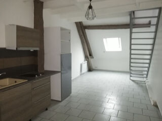  Duplex/triplex  louer 1 pice 24 m