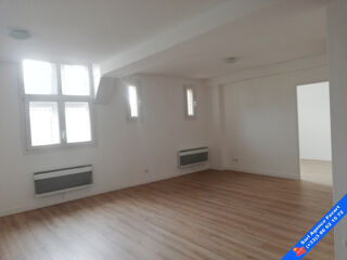 Location Appartement Appartement dans le centre historique Joigny