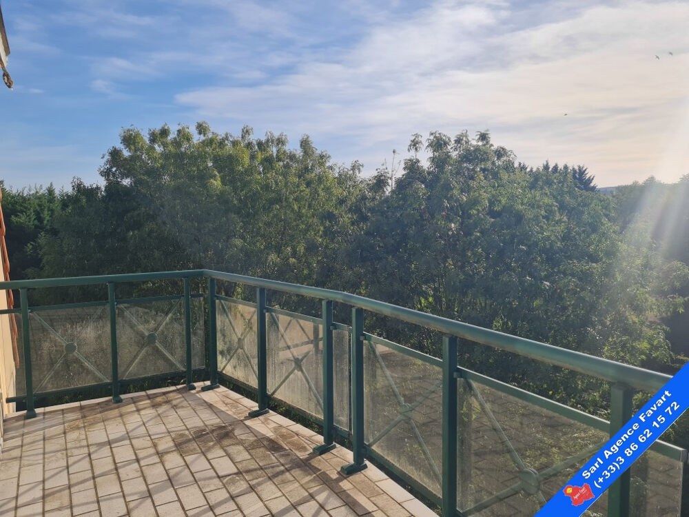Vente Appartement Appartemet F4 dernier étage avec ascenseur. Joigny