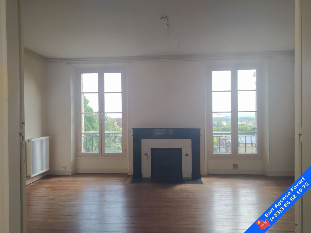 Vente Immeuble Bel immeuble avec vue dominante. Joigny