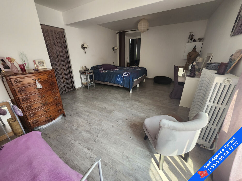 Vente Maison Jolie maison rénovée avec grand jardin, maison d'amis et garage. Brion