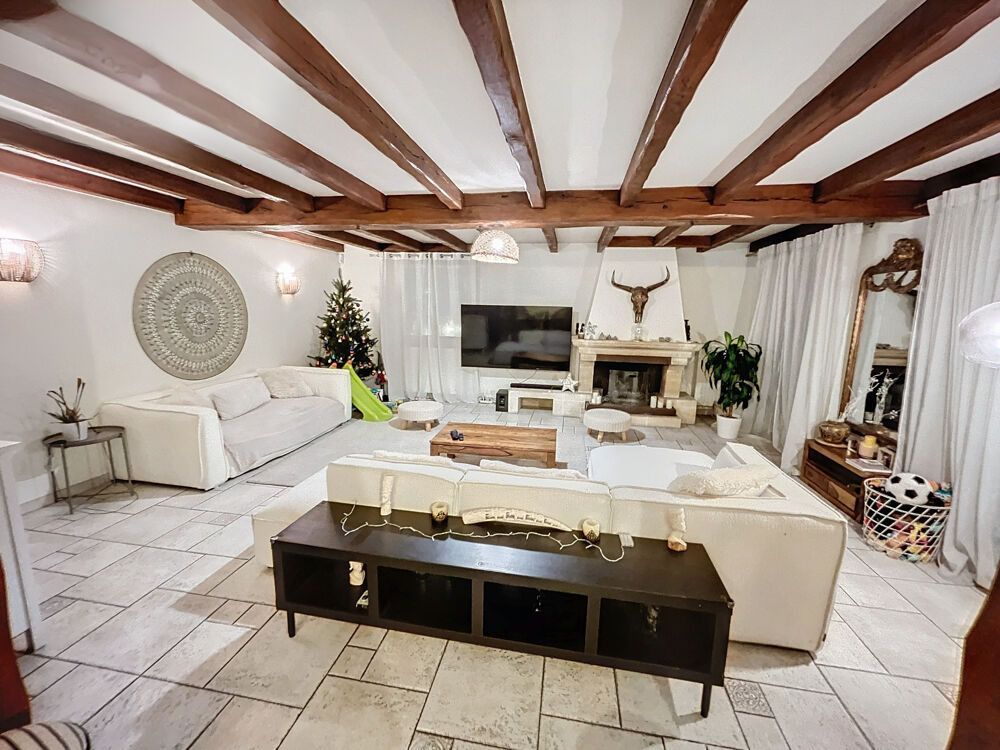 Pavillon familial de 170 m2 Proche école privée FENELON