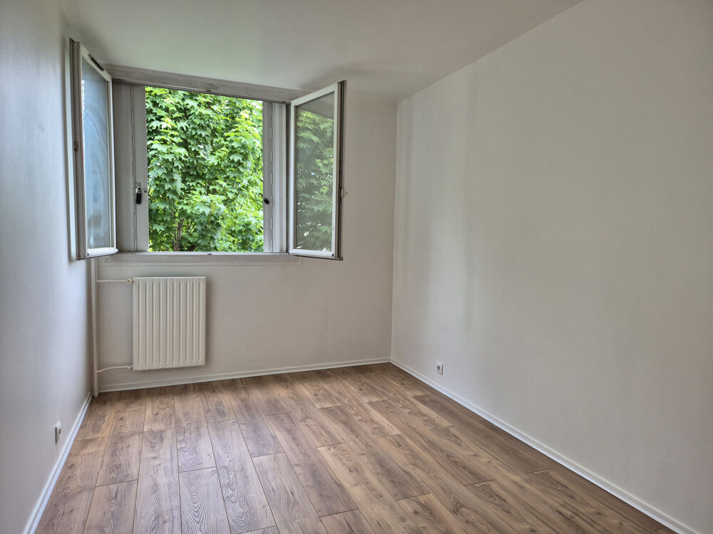 À vendre Appartement T3 de 72 m2 avec balcon et bureau à Villepinte