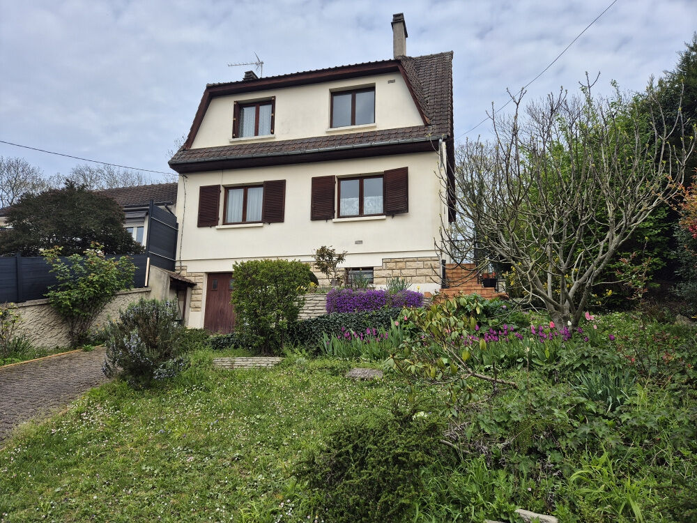 Construction robuste 80m2 avec 3 chambres et sous sol total