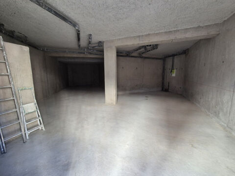   Local commercial de 85.63m2 à Tremblay-en-France 