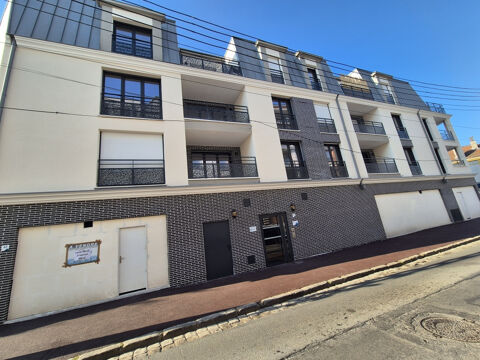   Local commercial de 85.63m2 à Tremblay-en-France 
