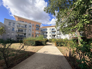 Vente Appartement Appartement en dernier étage avec ascenseur, quartier calme et recherché Le blanc mesnil