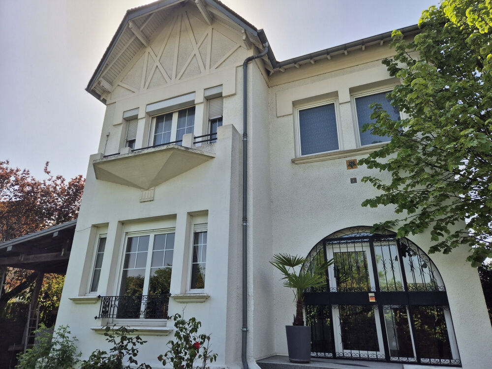 Belle demeure avec piscine