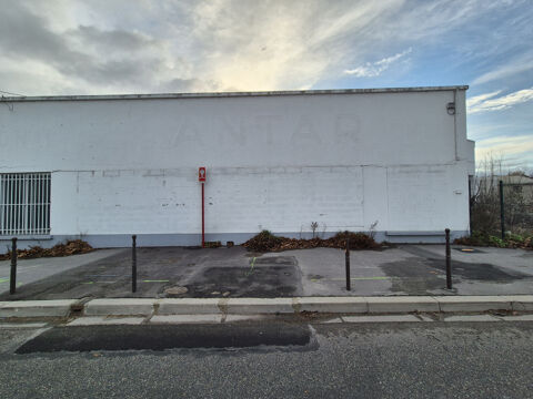 local commercial divisible en 3 locaux 395000 93460 Gournay sur marne