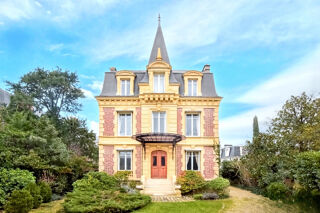  Maison à vendre 10 pièces 298 m²