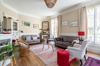  Propriété/château à vendre 5 pièces 128 m²