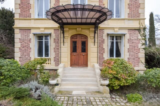  Maison à vendre 10 pièces 298 m²