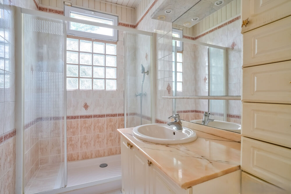 � vendre  Maison Le V�sinet (78110)