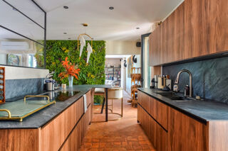  Maison � vendre 8 pi�ces 281 m�