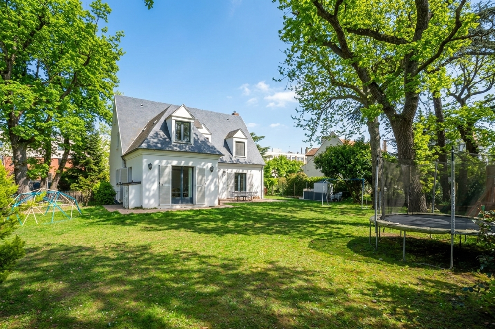 Vente Maison Maison Le Vésinet - 230 m2 - 10 pièces Le vesinet
