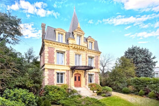  Maison � vendre 10 pi�ces 298 m�