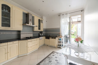  Maison � vendre 7 pi�ces 257 m�