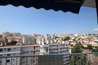  Appartement à louer 3 pièces 49 m²