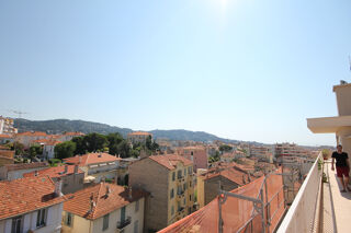  Appartement à louer 3 pièces 49 m²