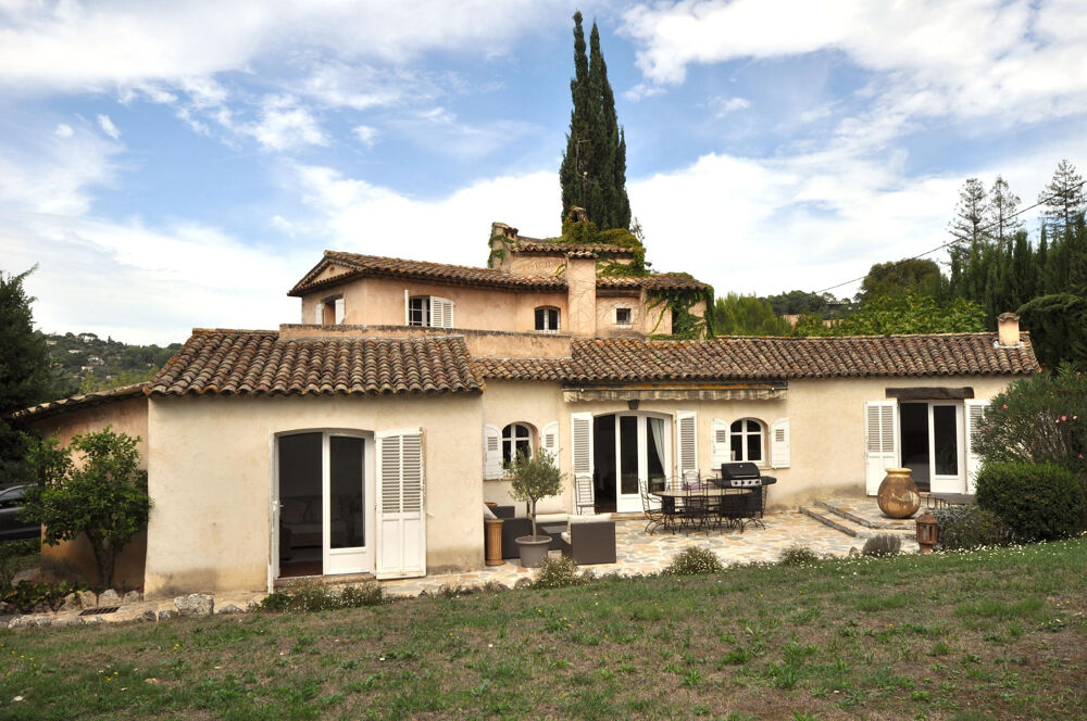 VILLA DE 154 M2 A MOUGINS CHEMIN DU CHATEAU