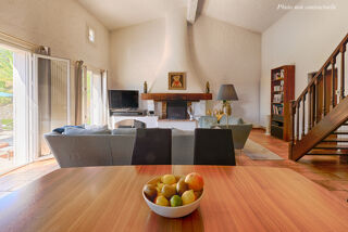  Maison  louer 8 pices 275 m