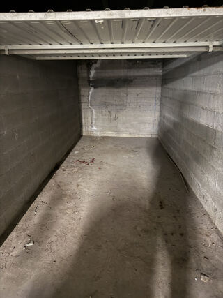  Parking / Garage à louer 12 m² Cannes