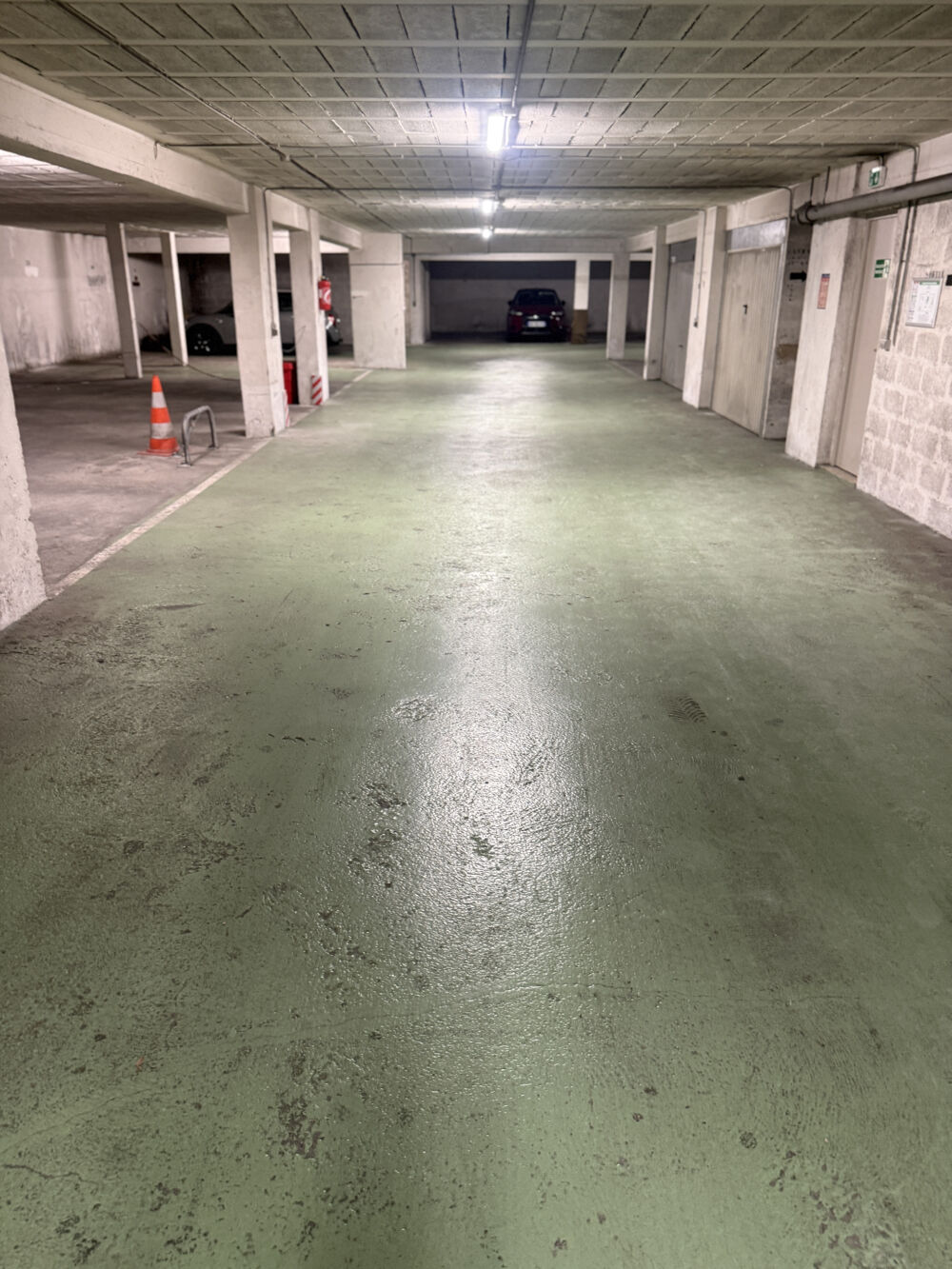 Location Parking/Garage A LOUER PARKING SOUS-SOL PROCHE CROISETTE ET CARLTON Cannes